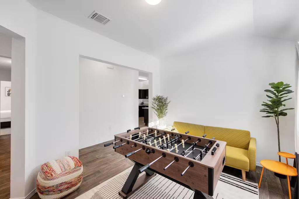 3609 Batson Dr Austin, TX 78725