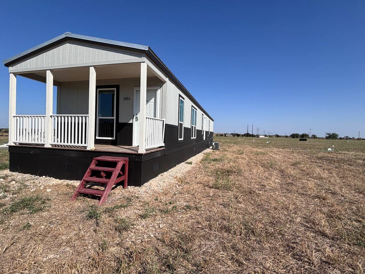 1061 Gale Dr Salado, TX 76571