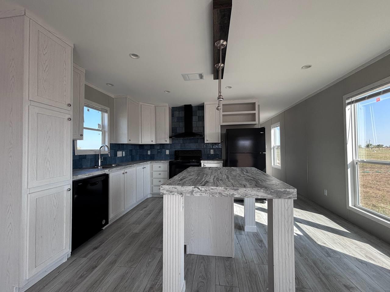 1061 Gale Dr Salado, TX 76571