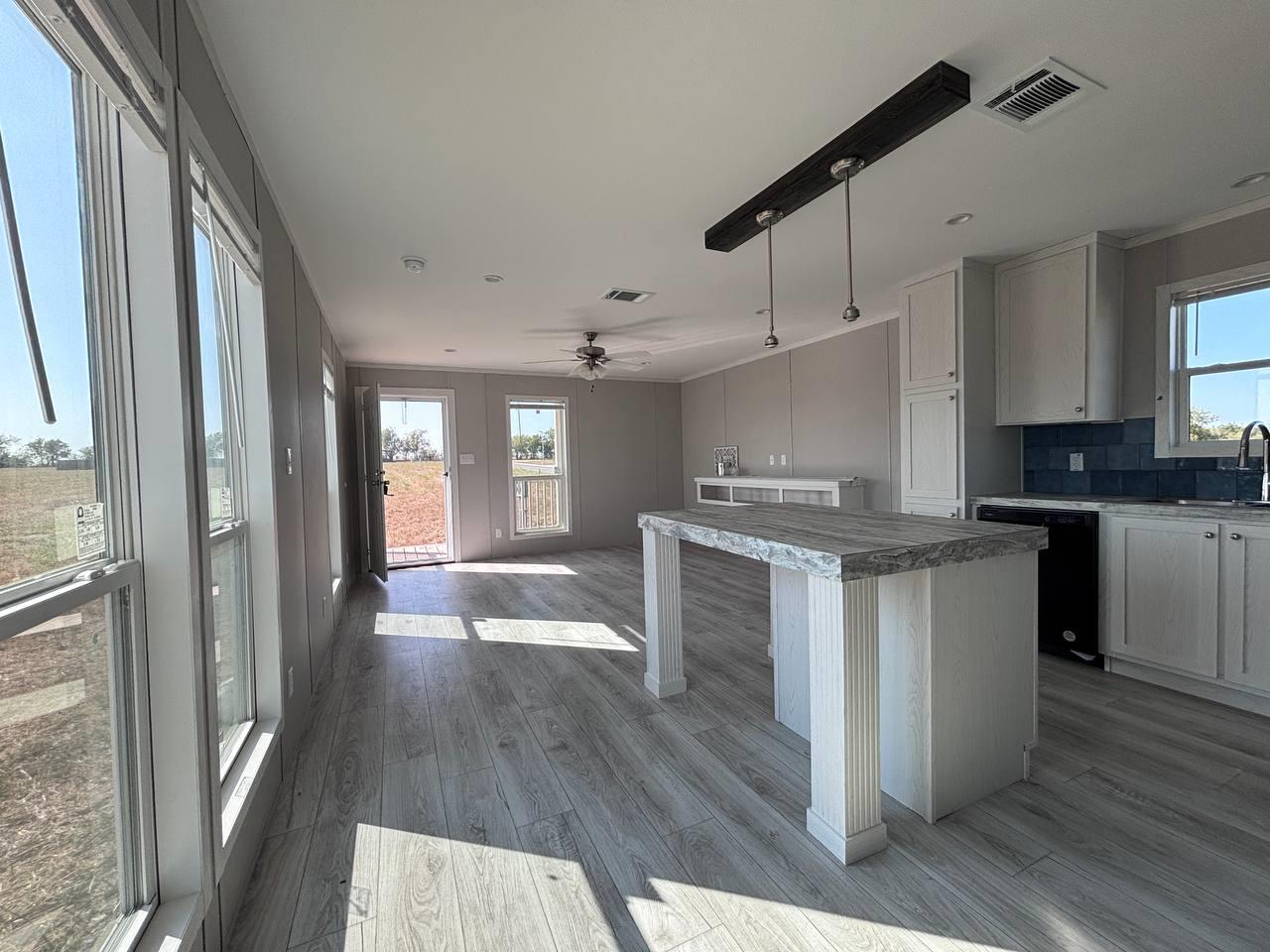 1061 Gale Dr Salado, TX 76571