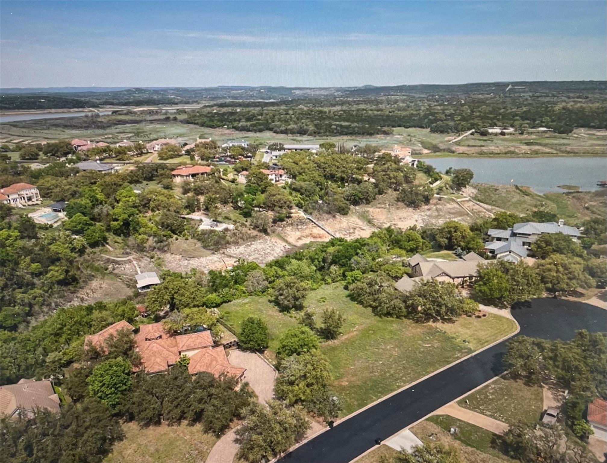 26006 Masters PKWY Spicewood, TX 78669