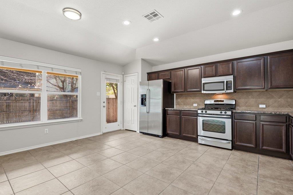 1601 Waxberry Ln Austin, TX 78748