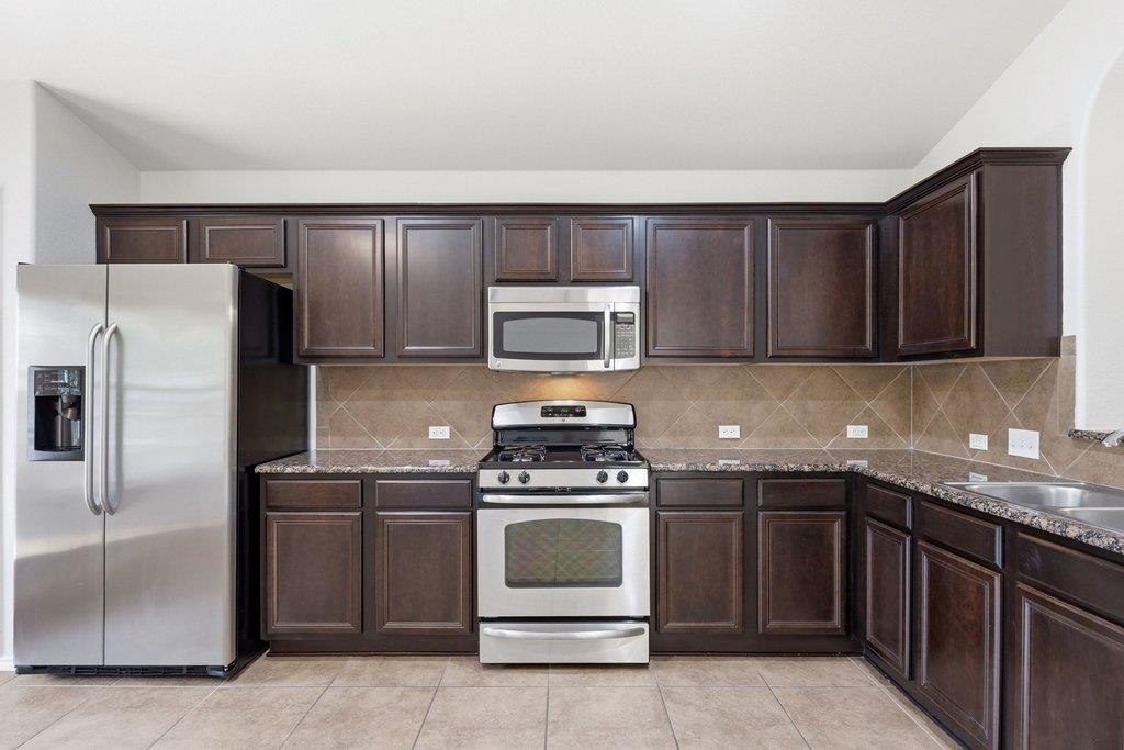 1601 Waxberry Ln Austin, TX 78748