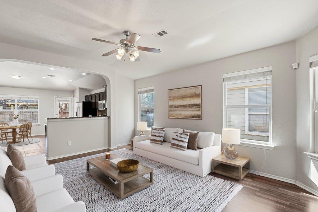 1601 Waxberry Ln Austin, TX 78748