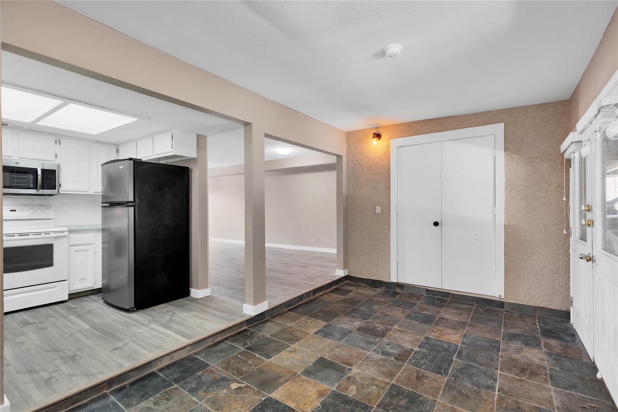 3607 Las Colinas Dr #B Austin, TX 78731