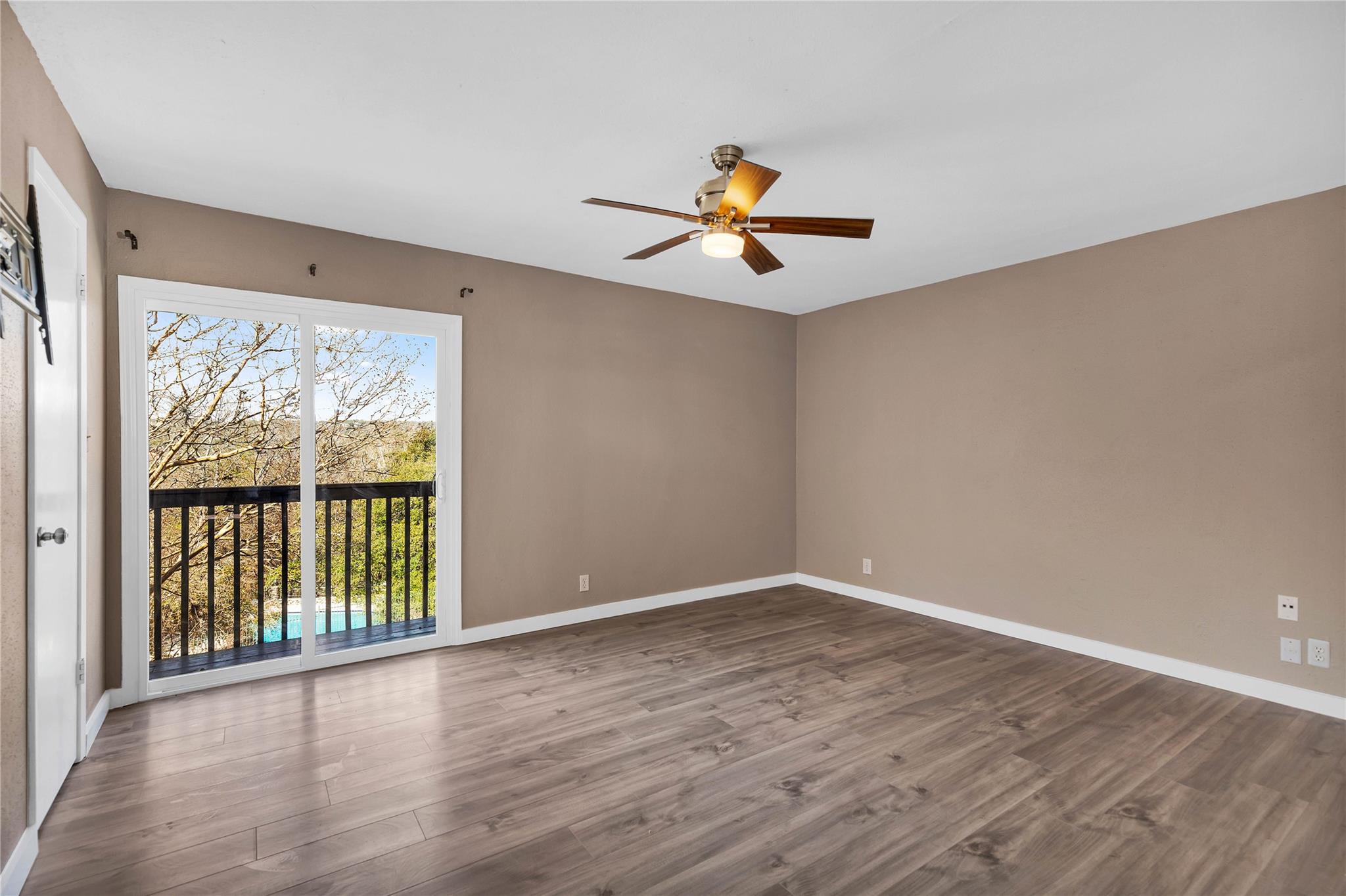 3607 Las Colinas Dr #B Austin, TX 78731