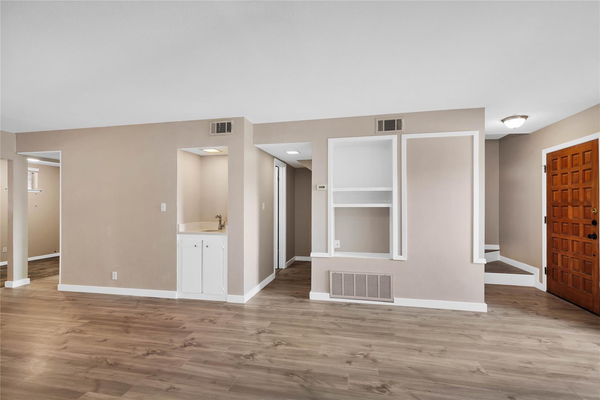 3607 Las Colinas Dr #B Austin, TX 78731