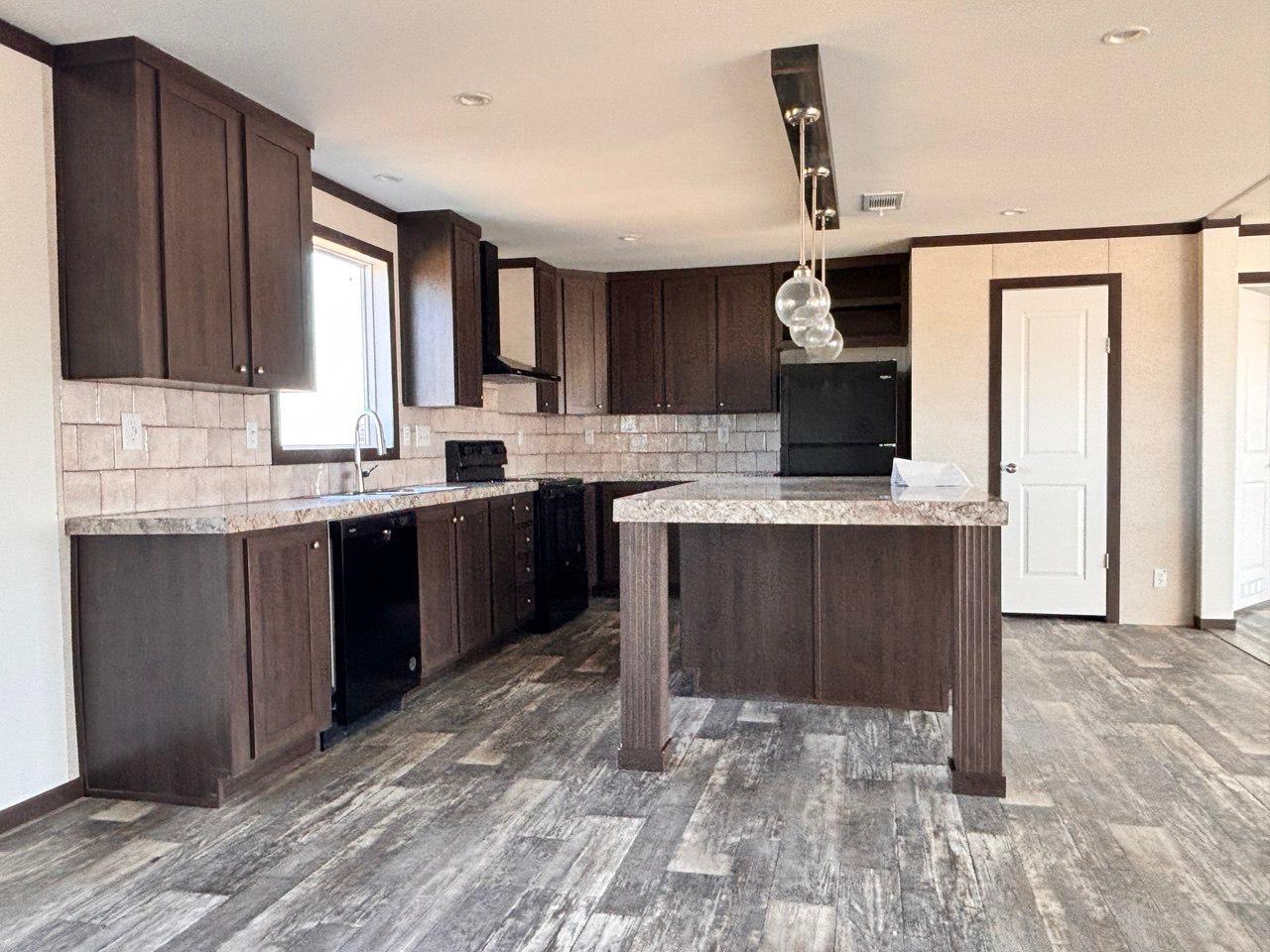 149 Castellana Way Elgin, TX 78621