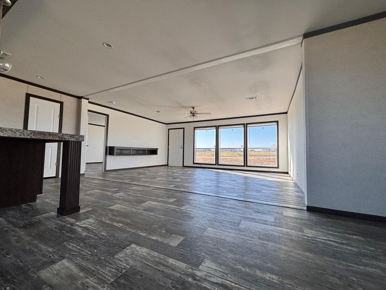 149 Castellana Way Elgin, TX 78621