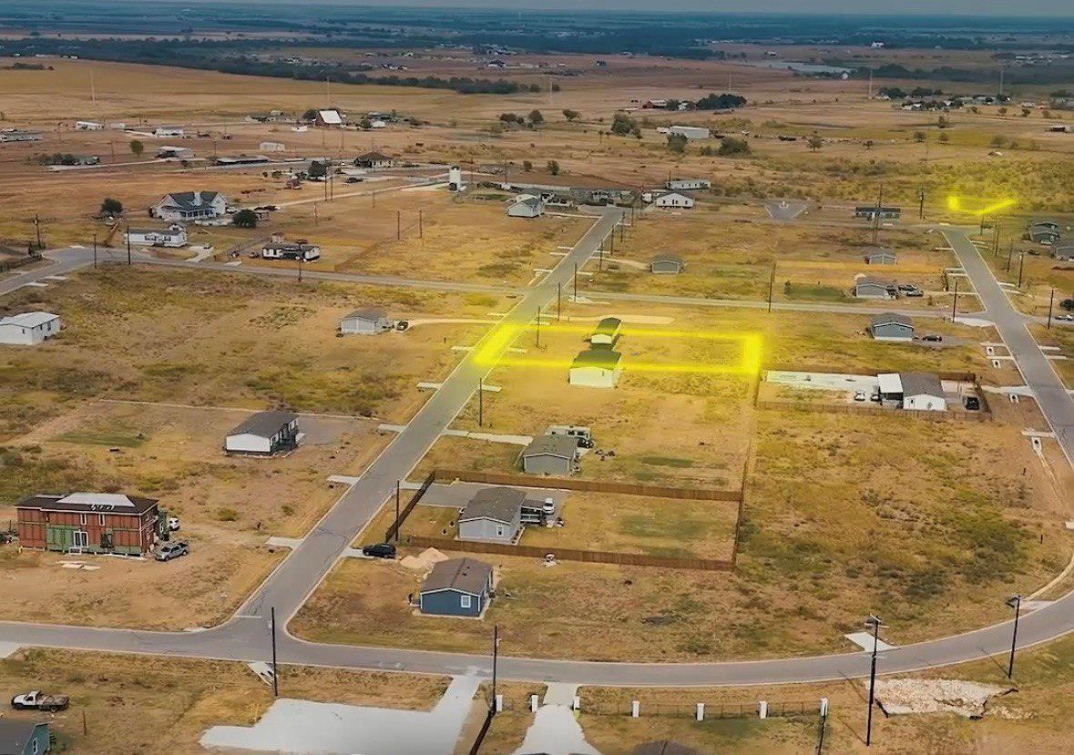 149 Castellana Way Elgin, TX 78621