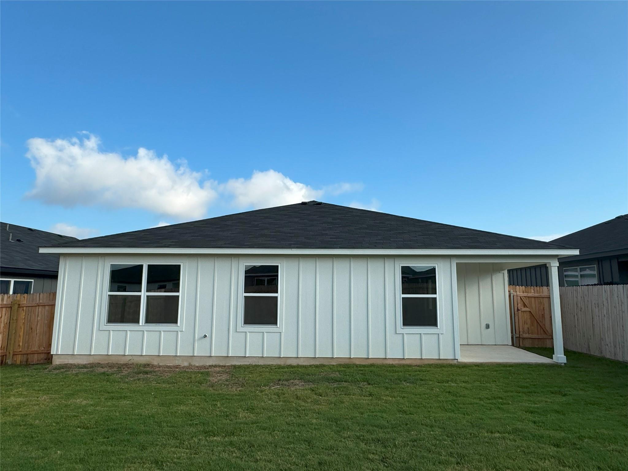 501 Double Vision Rd Jarrell, TX 76537