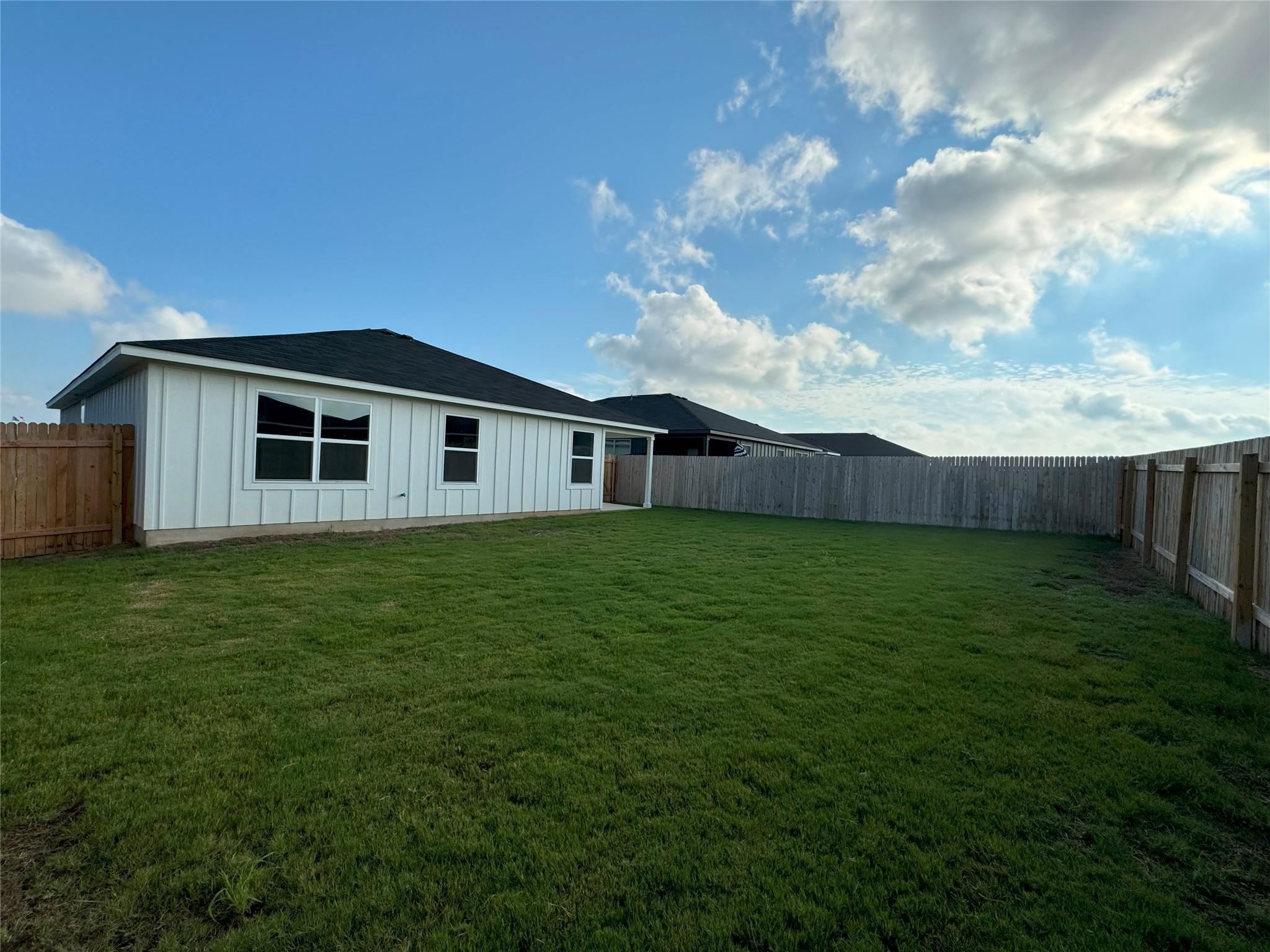 501 Double Vision Rd Jarrell, TX 76537