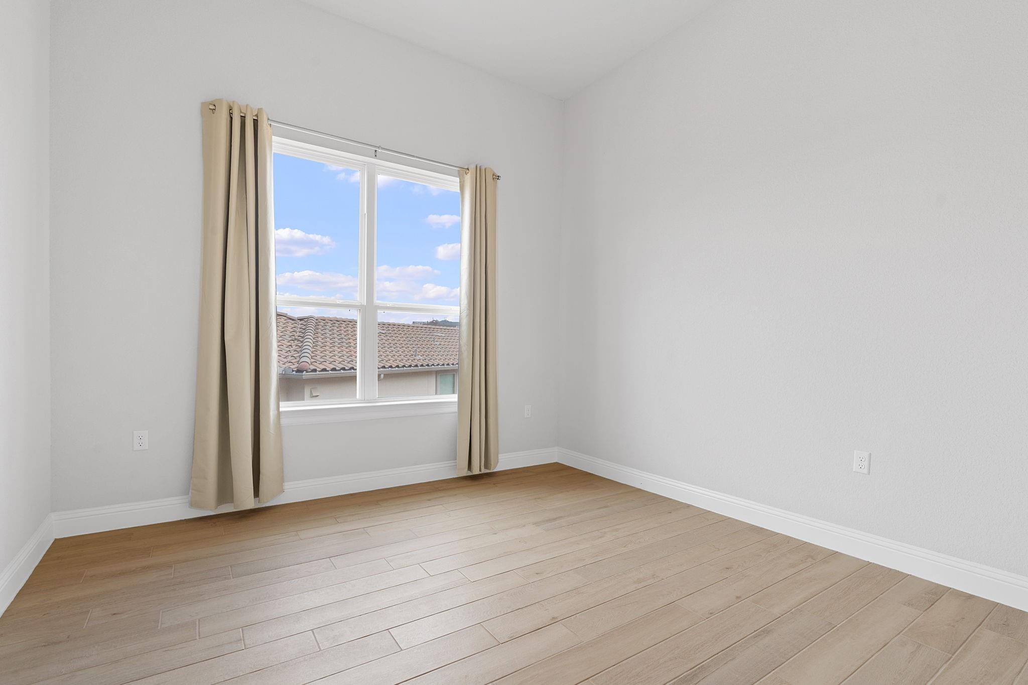 102 Majestic Arroyo Way Lakeway, TX 78738