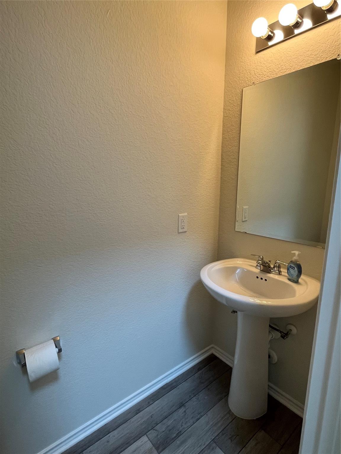 54 Pacific Loon St Leander, TX 78641