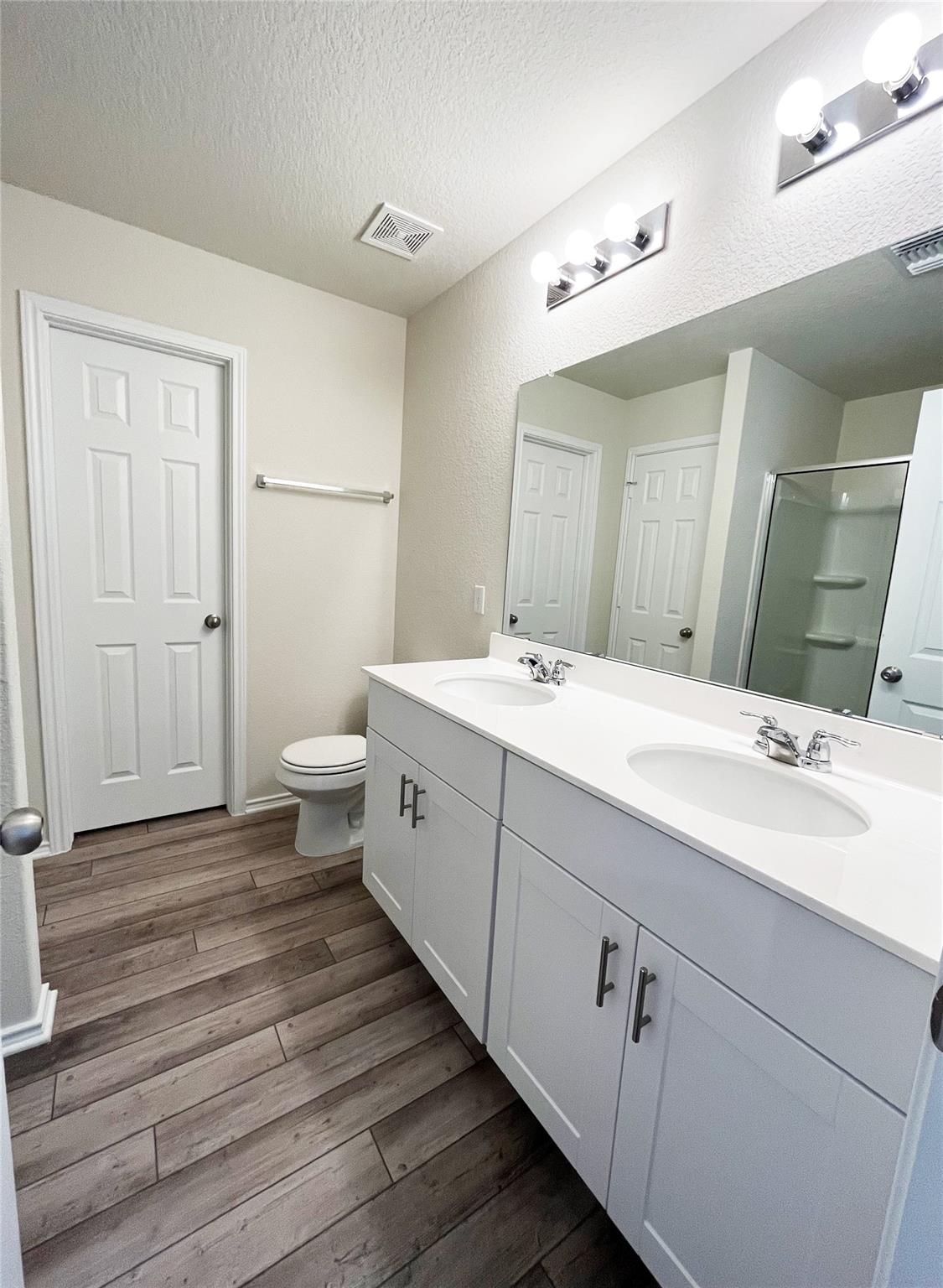 54 Pacific Loon St Leander, TX 78641