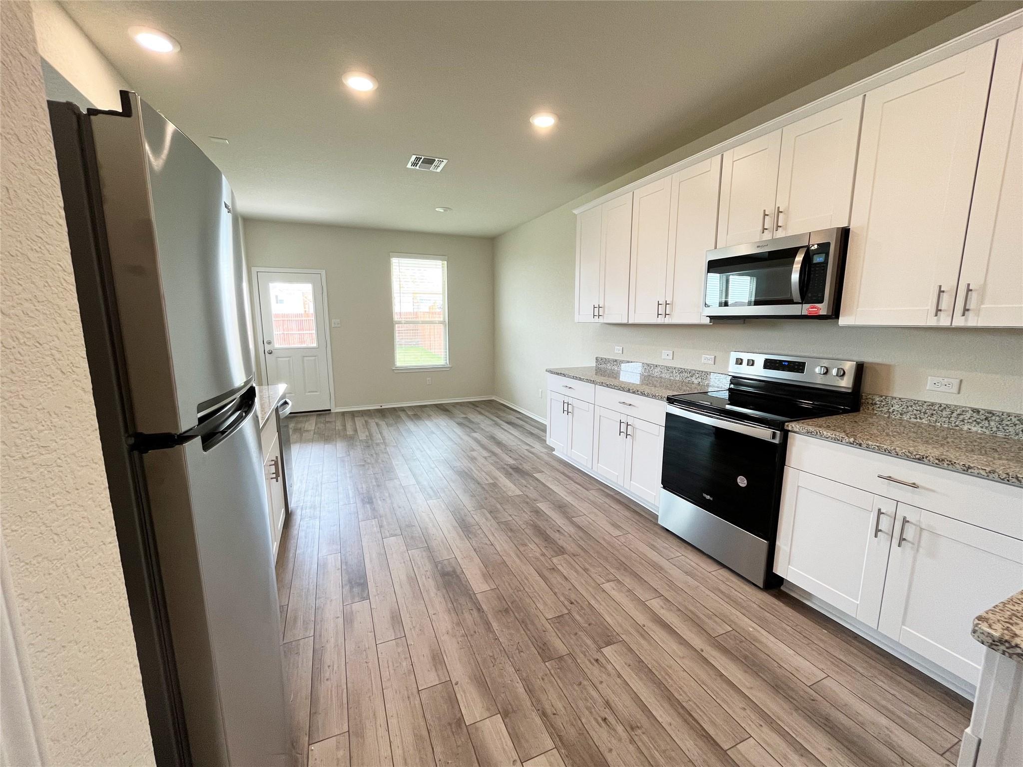 54 Pacific Loon St Leander, TX 78641