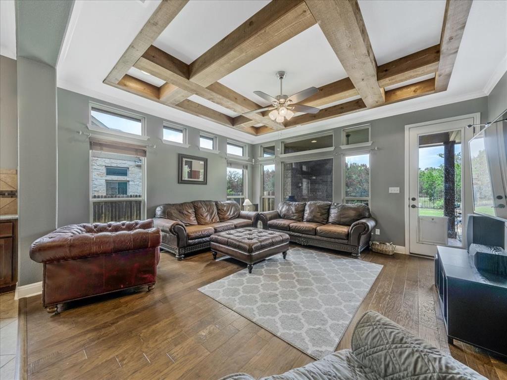 910 Wild Rose Dr Austin, TX 78737