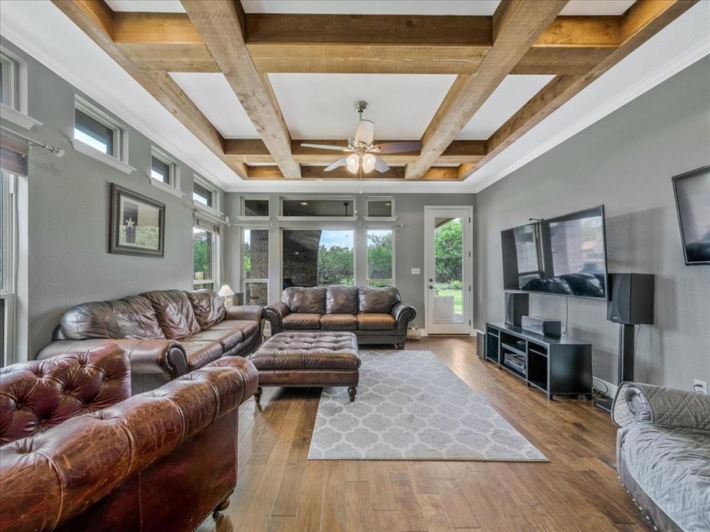 910 Wild Rose Dr Austin, TX 78737