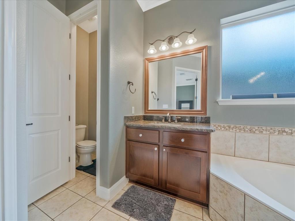 910 Wild Rose Dr Austin, TX 78737