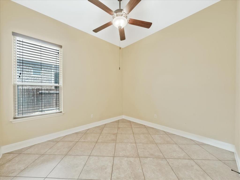 910 Wild Rose Dr Austin, TX 78737