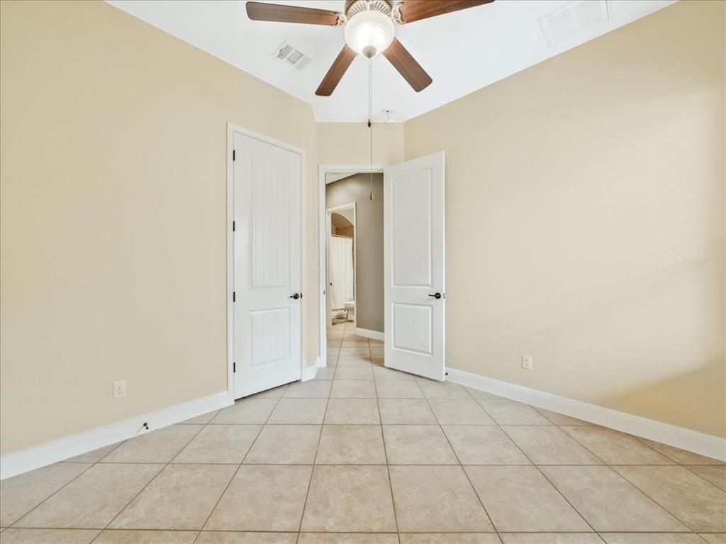 910 Wild Rose Dr Austin, TX 78737