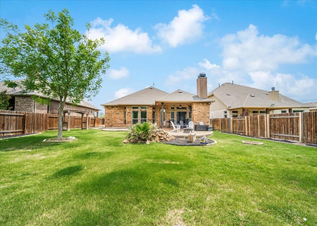 910 Wild Rose Dr Austin, TX 78737