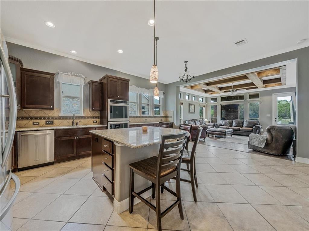 910 Wild Rose Dr Austin, TX 78737