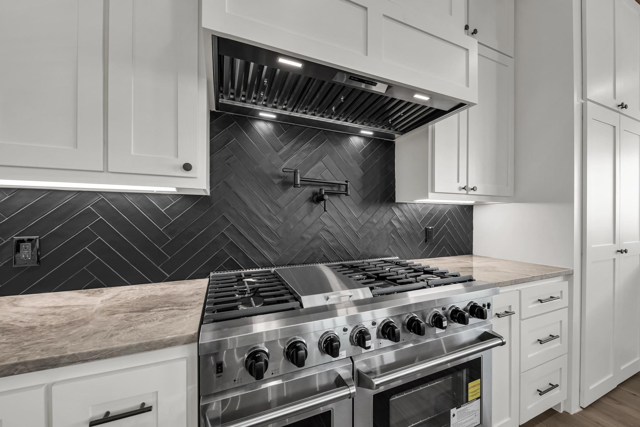 101 Silver Way Horseshoe Bay, TX 78657