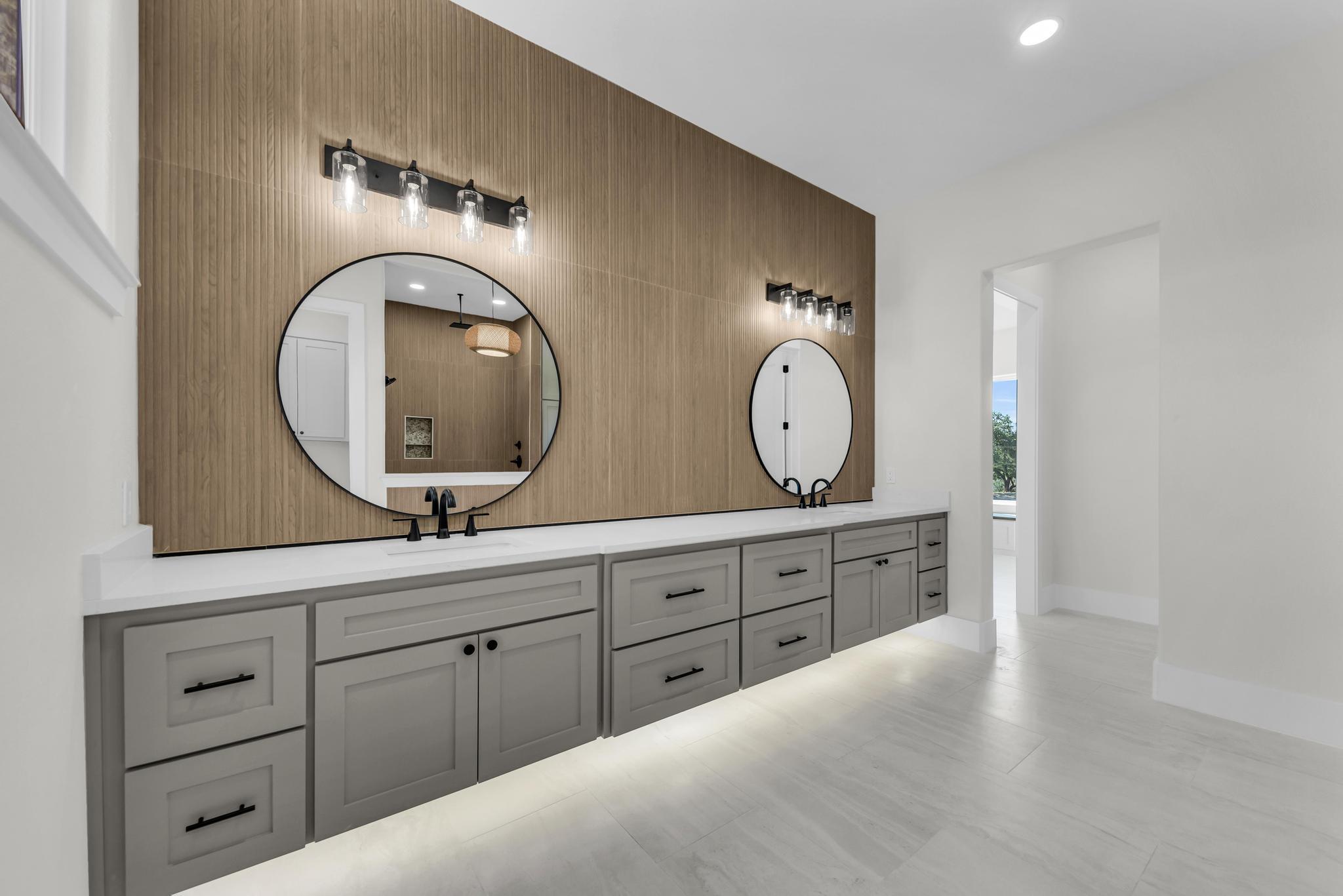 101 Silver Way Horseshoe Bay, TX 78657