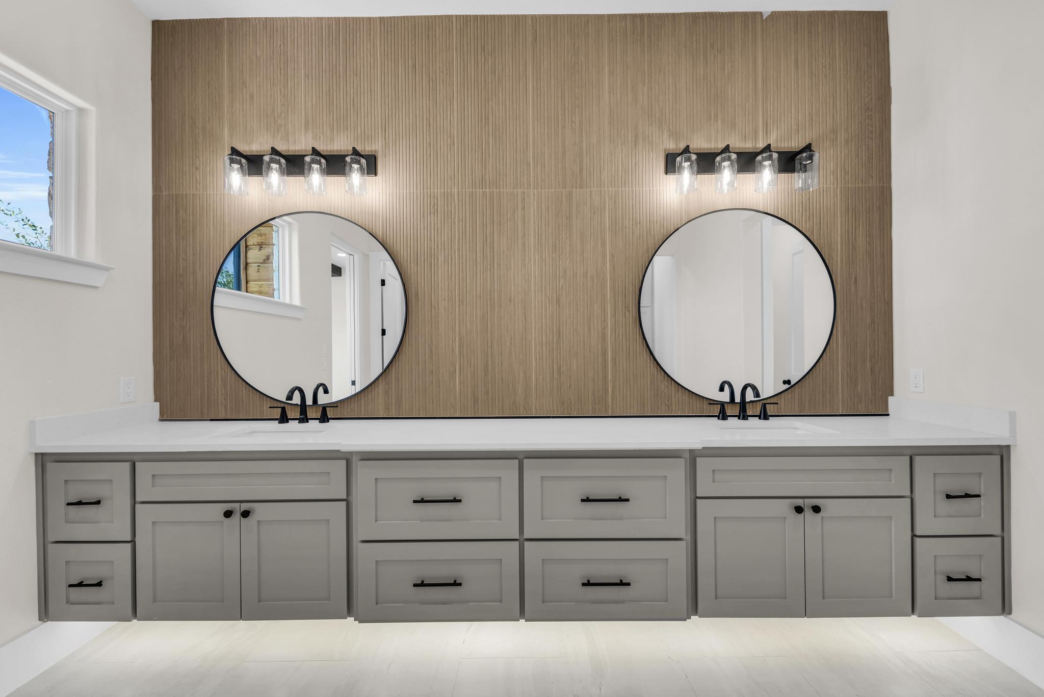 101 Silver Way Horseshoe Bay, TX 78657