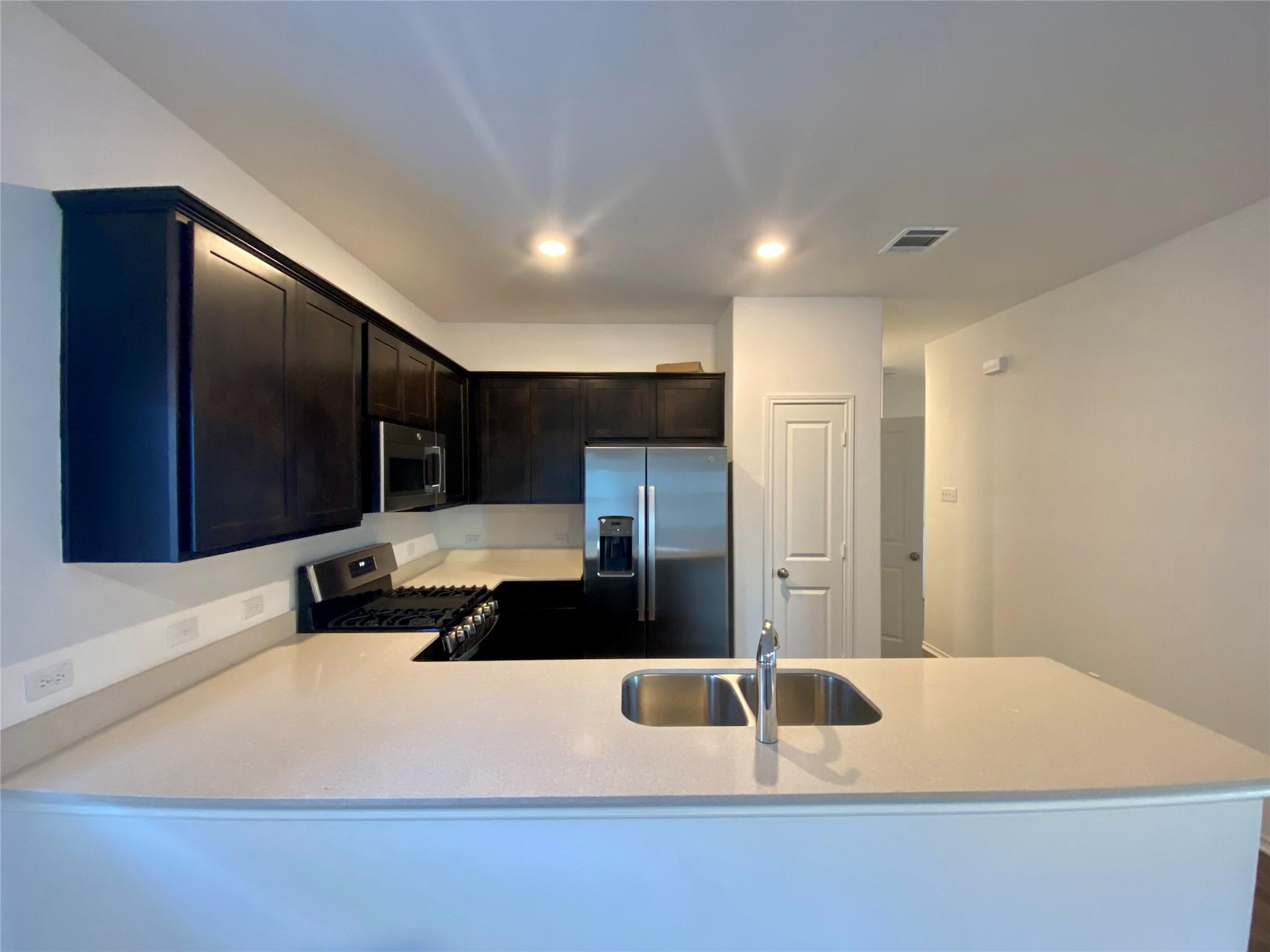 247 Mica Trl Maxwell, TX 78656