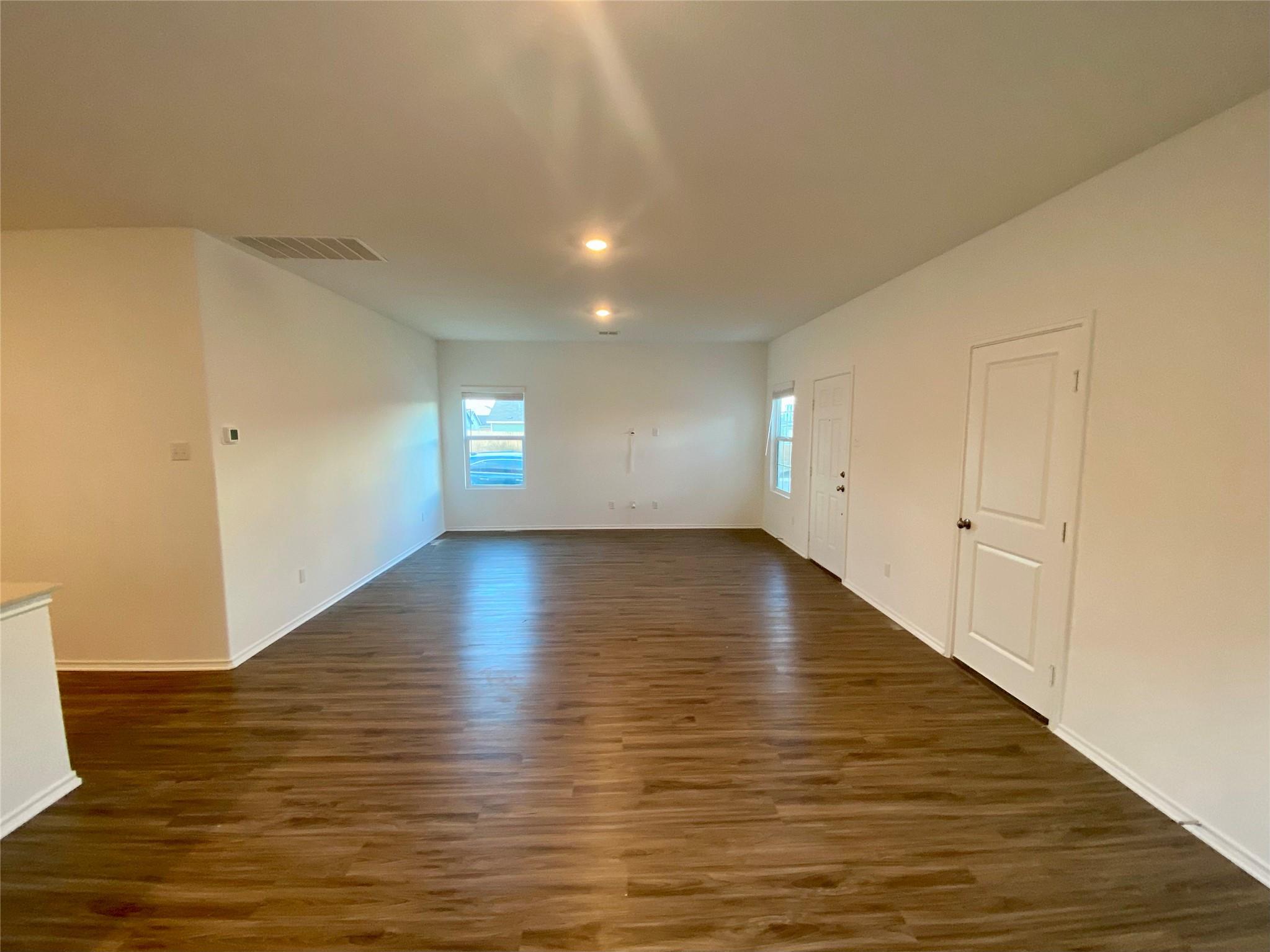 247 Mica Trl Maxwell, TX 78656