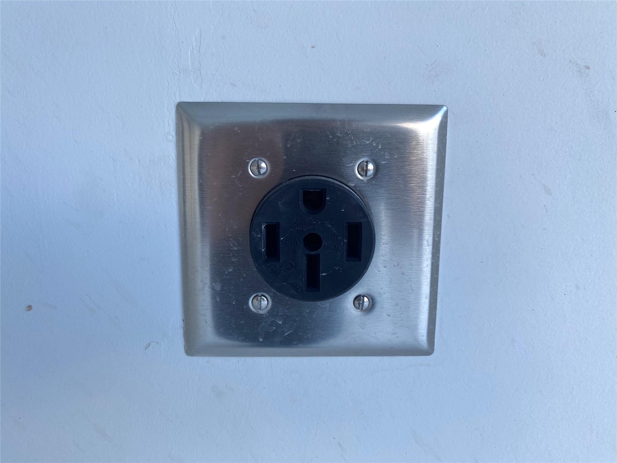 247 Mica Trl Maxwell, TX 78656