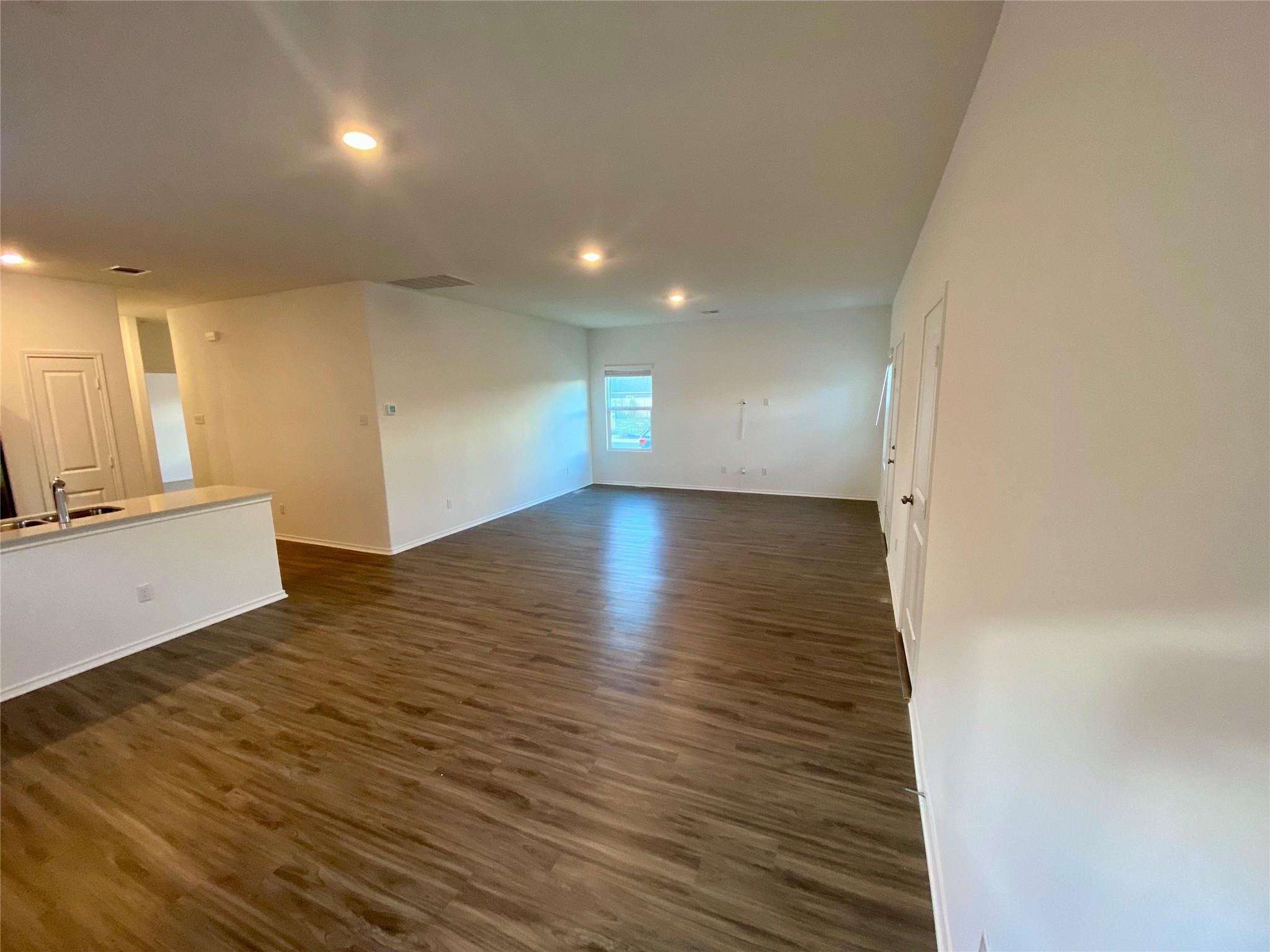 247 Mica Trl Maxwell, TX 78656